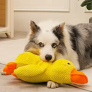 "Mother's Hug" Plush Duck for Dogs – Anti-Anxiety, Companion, and Boredom Relief for Puppies